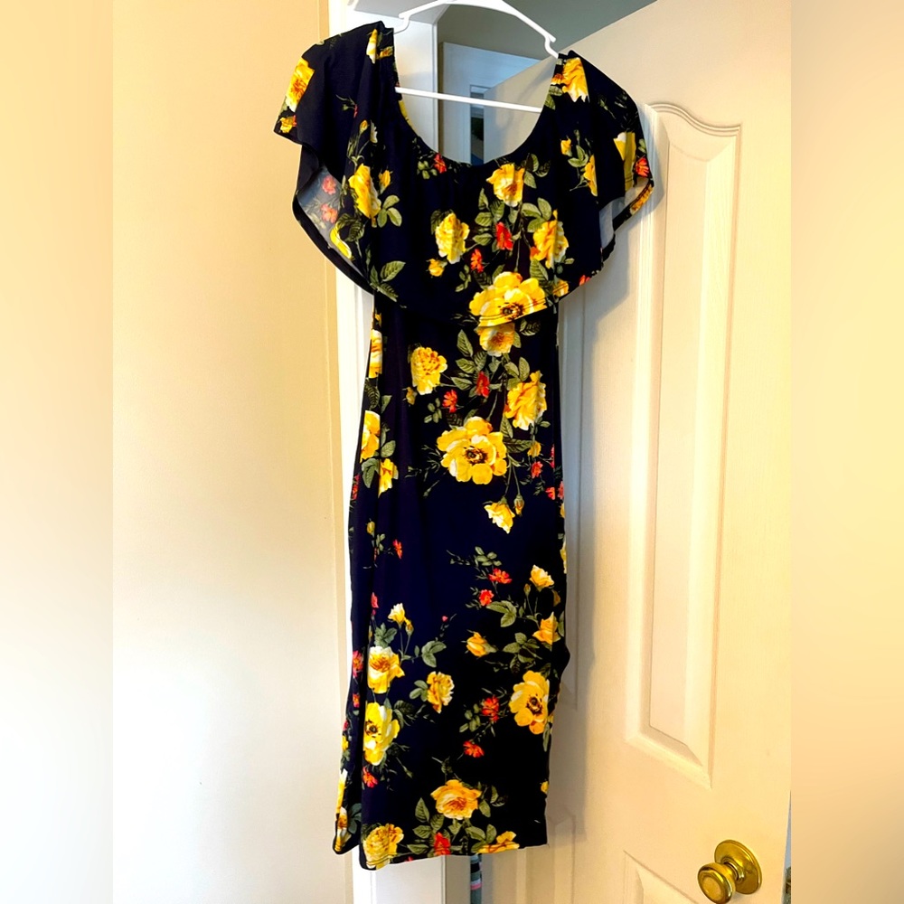 Beautiful fitted flower dress